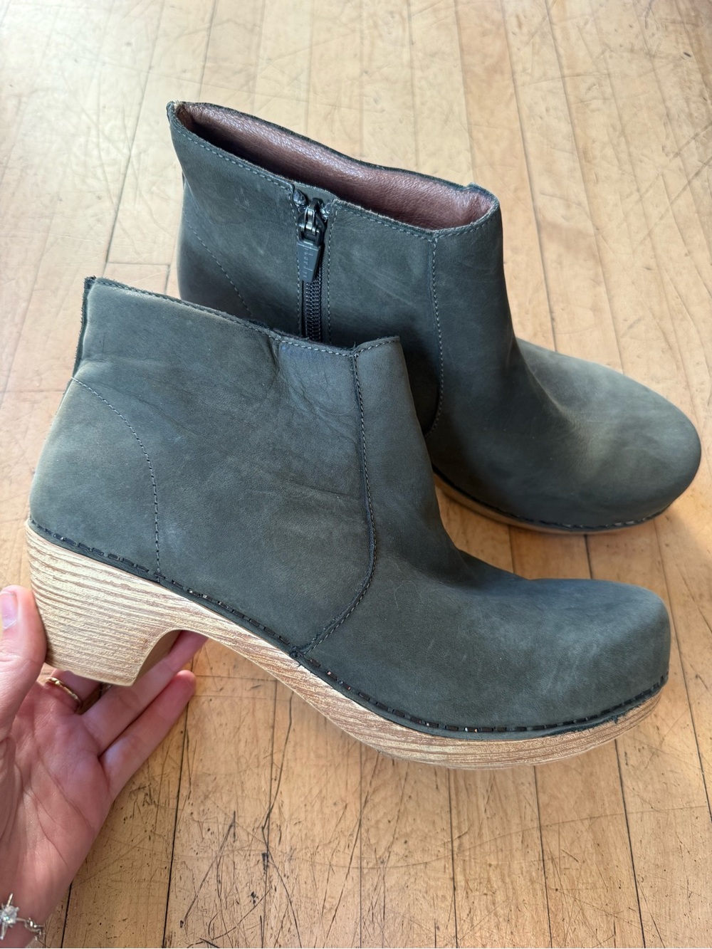 DANSKO Olive Maria Nubuck Clogs Ankle Booties Zip Up 39